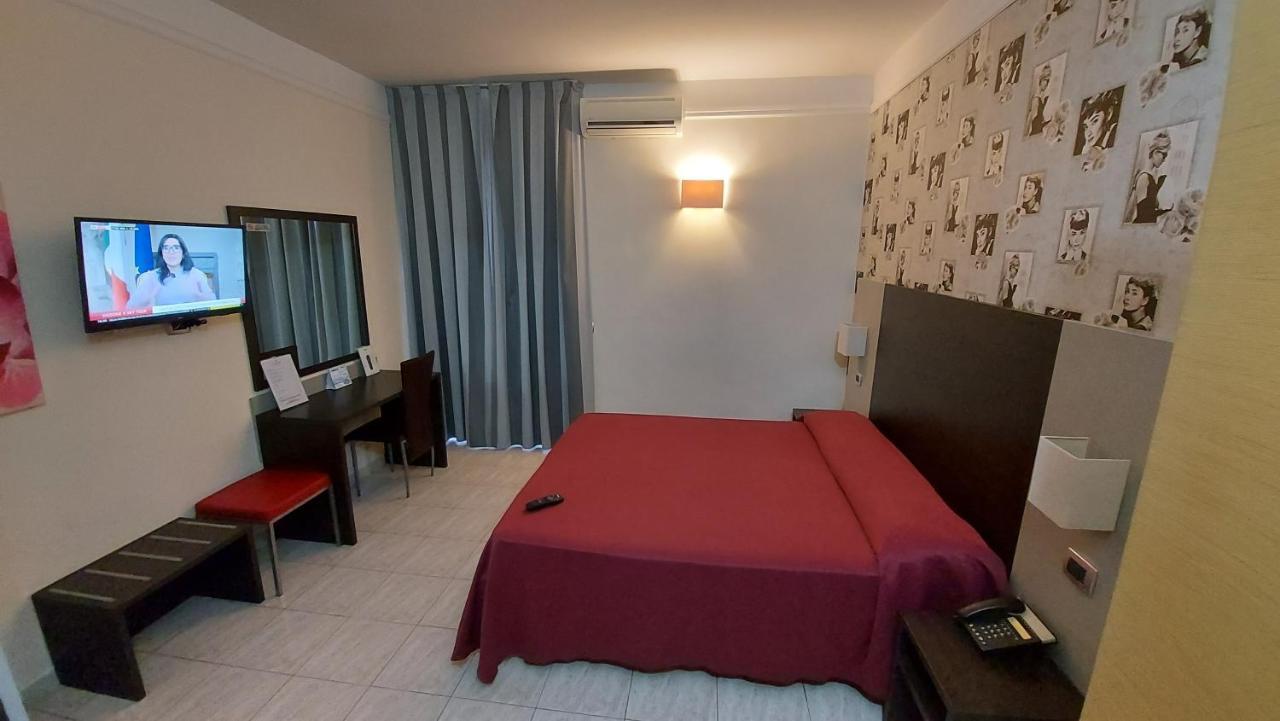 Idria Hotel Тиволи Екстериор снимка