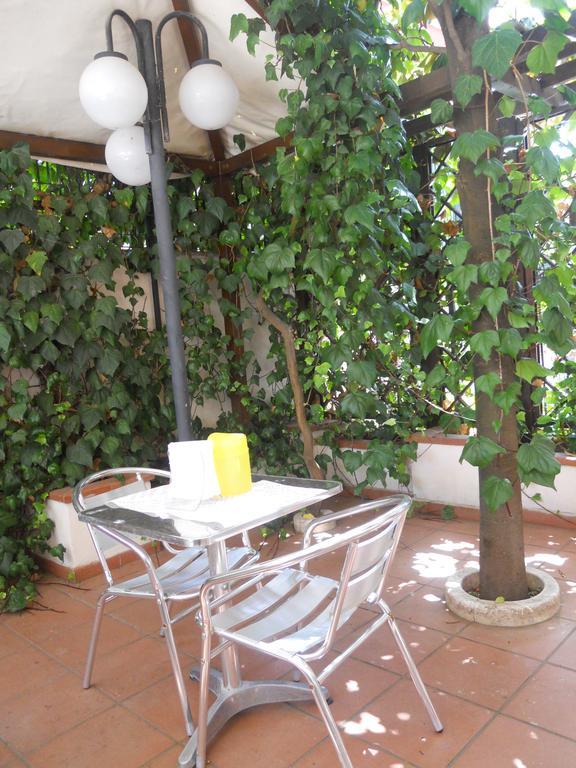 Idria Hotel Тиволи Екстериор снимка