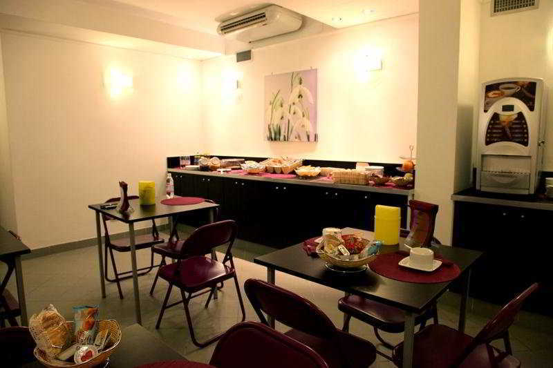 Idria Hotel Тиволи Екстериор снимка