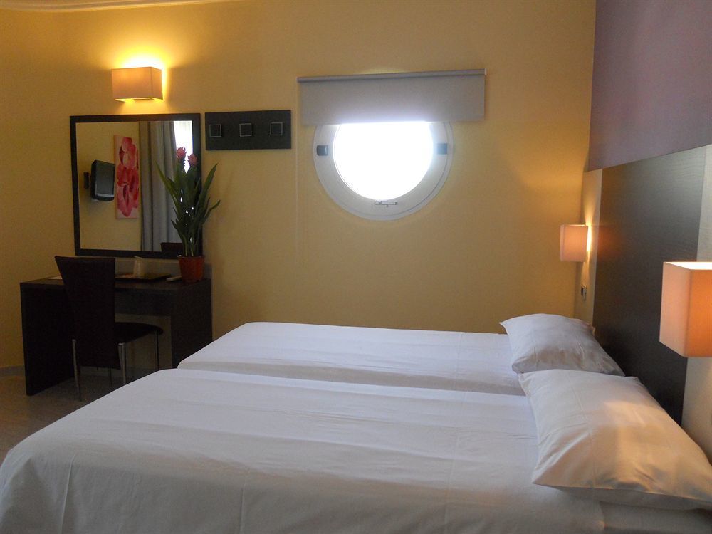 Idria Hotel Тиволи Екстериор снимка
