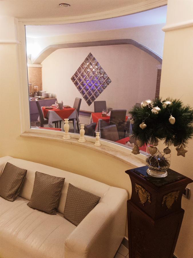 Idria Hotel Тиволи Екстериор снимка