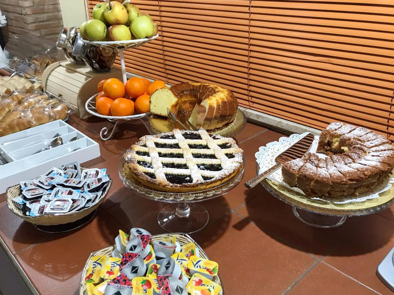 Idria Hotel Тиволи Екстериор снимка